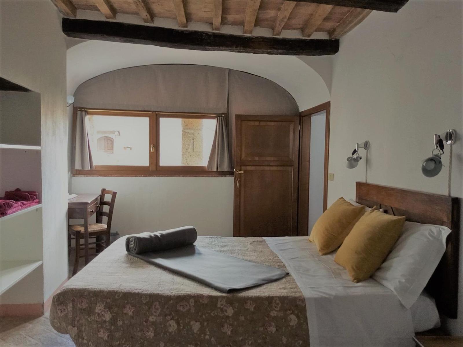 Un Giardino Nel Tufo Bed & Breakfast Pitigliano Exterior photo