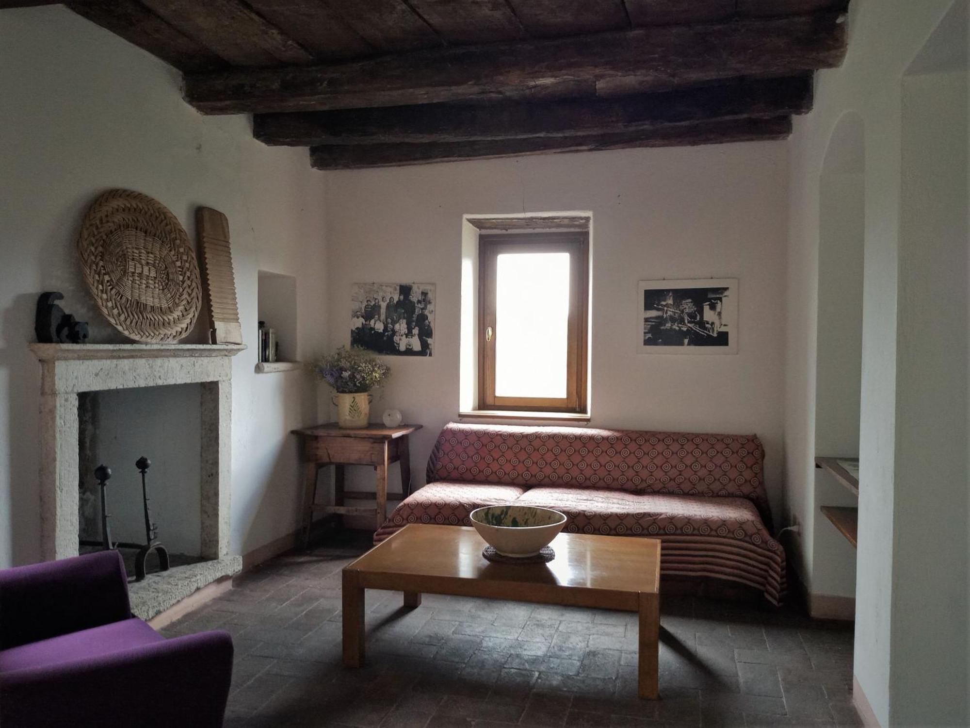 Un Giardino Nel Tufo Bed & Breakfast Pitigliano Exterior photo