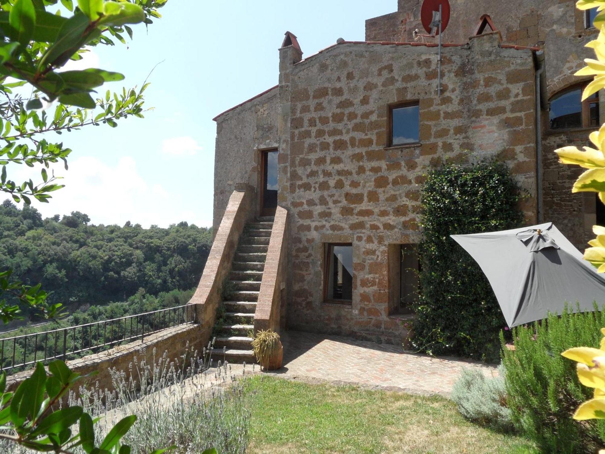 Un Giardino Nel Tufo Bed & Breakfast Pitigliano Exterior photo